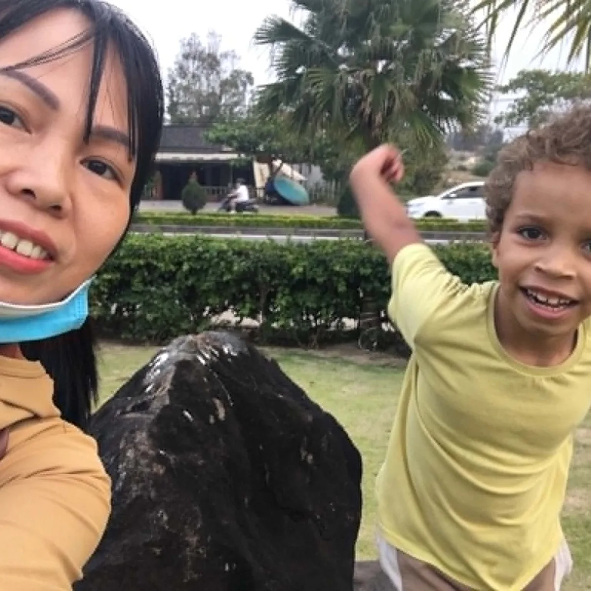 Trang with families in Hoi An
